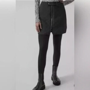 Athleta Women’s Quilted Jupe Apres Ski Skirt Black Athletic Winter NWT Size 16